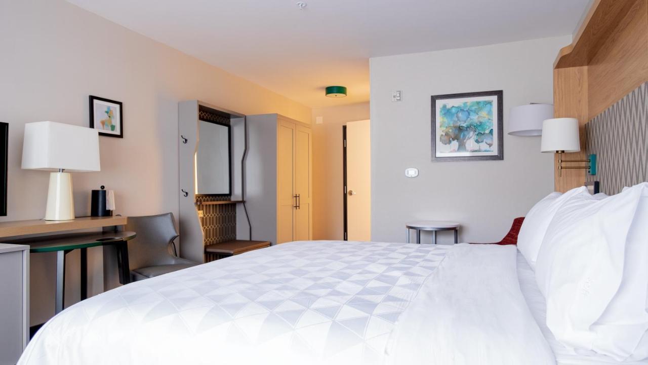 Holiday Inn & Suites Philadelphia W - Drexel Hill By Ihg Exterior foto
