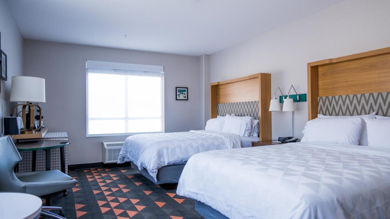 Holiday Inn & Suites Philadelphia W - Drexel Hill By Ihg Exterior foto